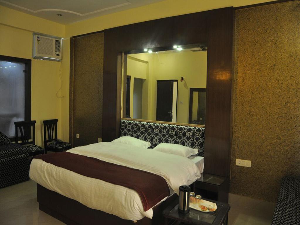 Hotel New Park Plaza Haridwār Exterior foto