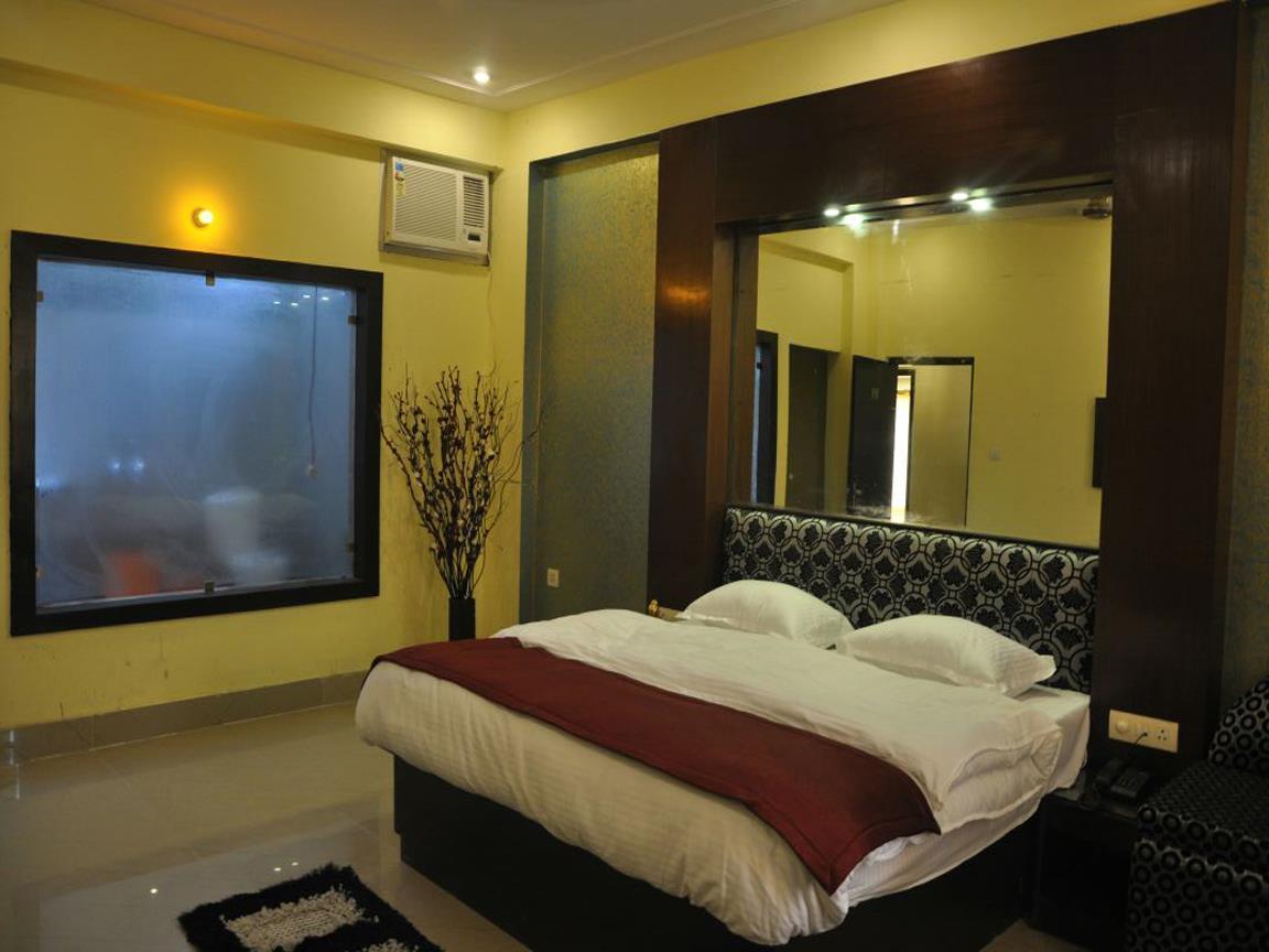 Hotel New Park Plaza Haridwār Exterior foto