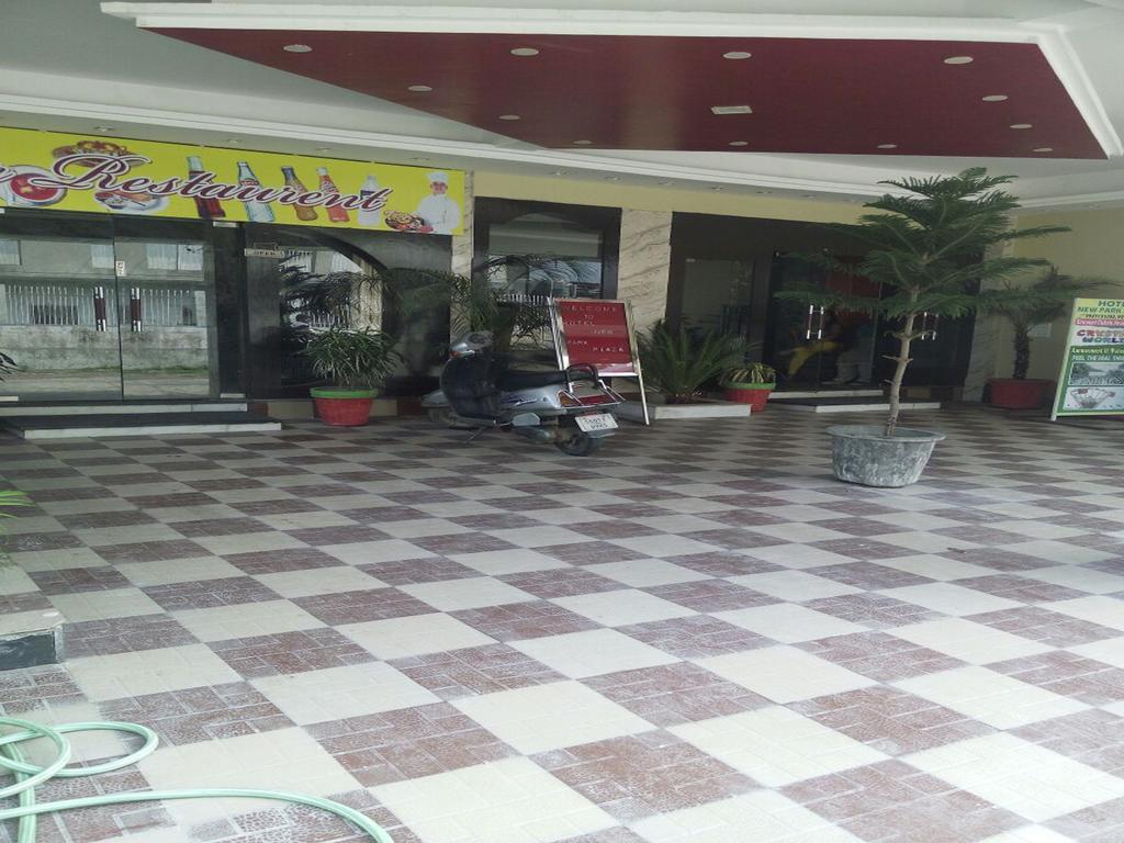 Hotel New Park Plaza Haridwār Exterior foto